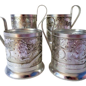 Vintage theeglashouder set van 4, Podstakannik, metalen theekophouders