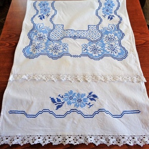 Toalla de té bordada a mano antigua, bordado de puntada cruzada de Alemania, toalla de invitado de algodón blanco azul, toalla de plato vintage