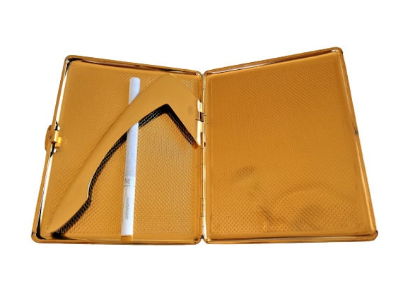 Chrome metal leather cigarette case. 1970. Tobbacciana. Vintage cigarette  box. Cigarette holder.