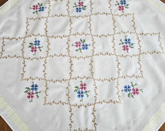 Vintage Embroidered Tablecloth White Cotton Cloth for Small Square Table Pink Green Brown Floral Hand Embroidery Cross Stitch Needlework