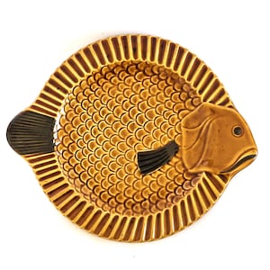 Vintage Fish Dinner Plate, Gallo Provence Yellow Glaze Ceramic Fish Platter Earthenware Mid Century Fish Serving 1970s 70s German Tableware