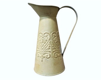 Vintage französischer Krug, Cremeweiß, Zinn-Metallkrug, Shabby Chic große Vase, rustikal