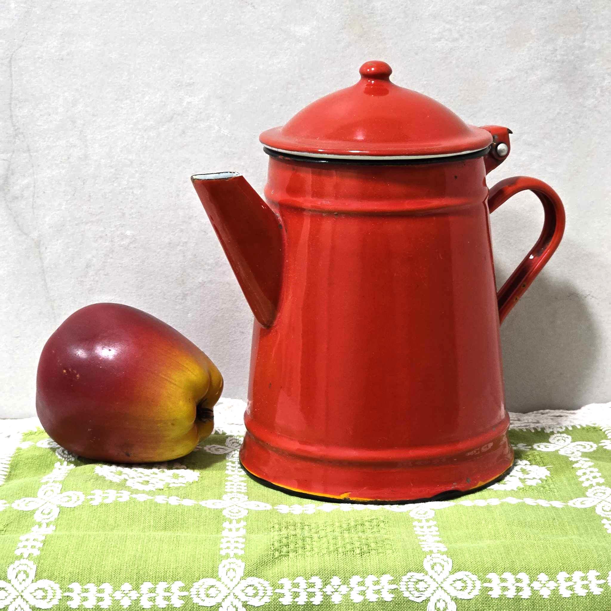 Bouilloire émaillée vintage avec poignée, cafetière, pour le camping, la maison (rouge Bouilloire émaillée vintage avec poignée, cafetière, pour le camping, la maison (rouge