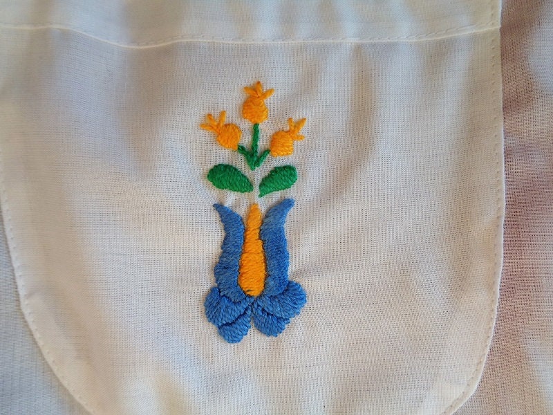 ハンガリー刺繍エプロン、カロチャ、ハンガリー民俗芸術、マチョー刺繍