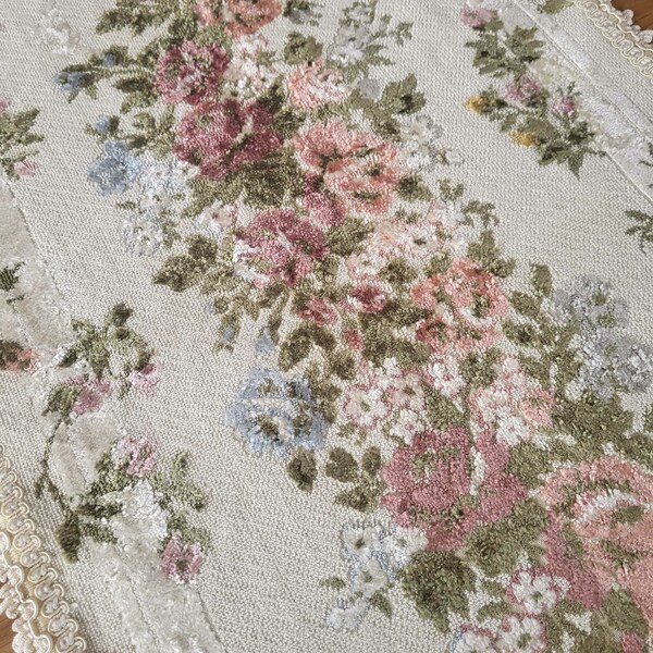 Peach Lilies Quilted Table Runner NCU0NXD283
