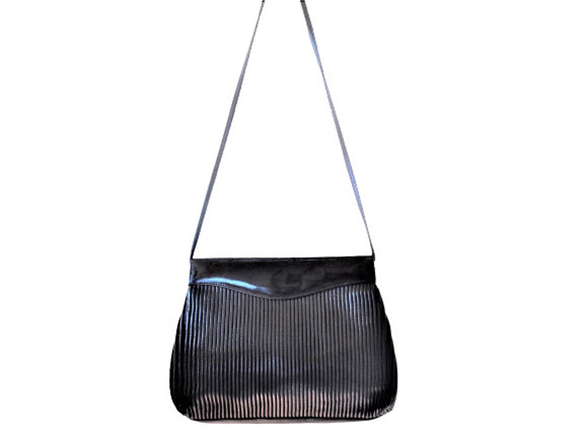 Black Leather Handbag Purse, Ribbed Leather Shoulder Bag, Vintage Italian Bag, Silvano Biagini Bologna Made in Italy, foto 4 di 5