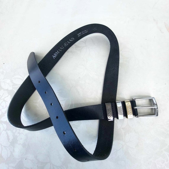 ARMANI ジーンズ メンズベルト、ブラックレザー、シルバーロゴ ARMANI ジーンズ メンズベルト、ブラックレザー、シルバーロゴ