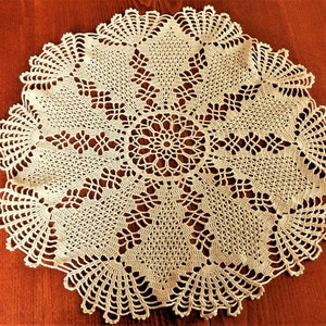 Vintage Round Crochet Tablecloth, Off White Table cloth, Lace Crochet Table Cover, Lace Doily, Wedding decor