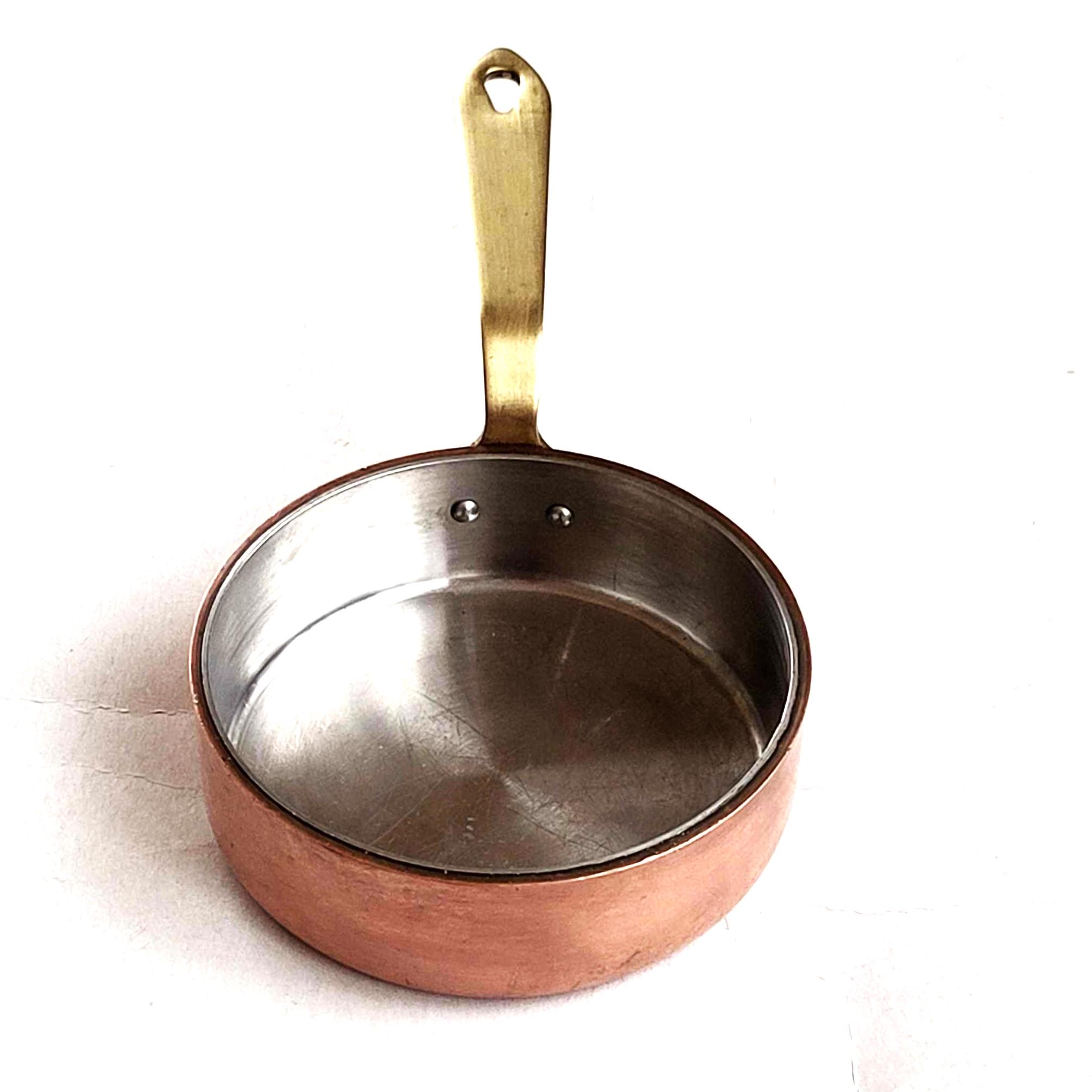 Casserole Basse Ronde en Cuivre avec Poignées en Laiton et Intérieur