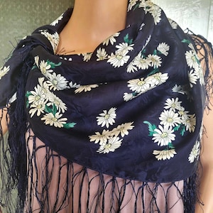 Fringed Jacquard Silk Scarf Daisy Flower Pattern Navy almost Black Square Women Scarves for Head Hair Neck Trachten Dirndl Outfit