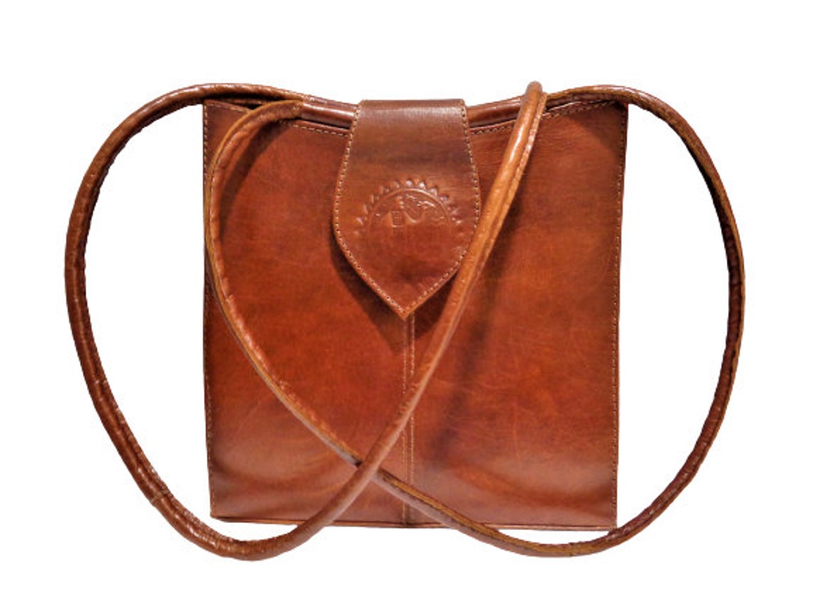 Vintage Tooled Leather Shoulder Bag: Embossed Camel, Moroccan Handbag, photo 4 sur 5