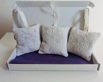 Linen embroidered lavender sachet bag set