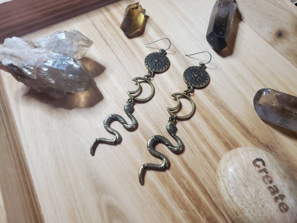 TOVABA Orecchini A Forma Di Serpente Dorato Per Donna - Ipoallergenici In Acciaio Inox, Impermeabili, Antiossidazione, Design Audace E Splendente, Regalo Unico