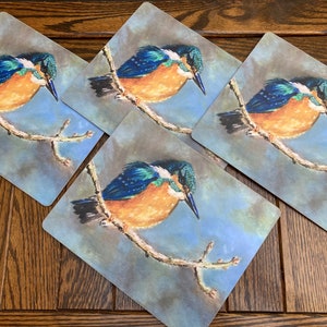 Pack of four placemats featuring stunning kingfisher painting