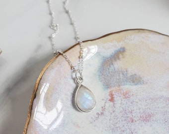 Moonstone and sterling silver necklace, gemstone necklace, moonstone pendant, rainbow moonstone, fertility, goddess stone, satellite chain