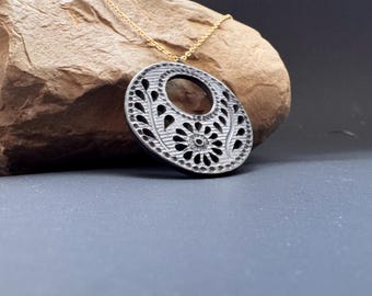 Barro Negro Halskette | 16K Gold Filled Kette, Oaxaca-Ton-Anhänger