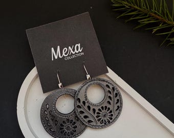Oaxacan Barro Negro Runde Disc Ohrringe | Handgefertigter Schmuck aus schwarzem Ton