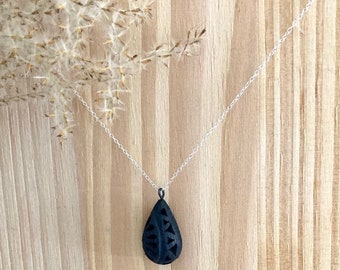 Zierliche Sterling Silber Halskette feat. Oaxacaner schwarzer Tontropfen | Barro Negro