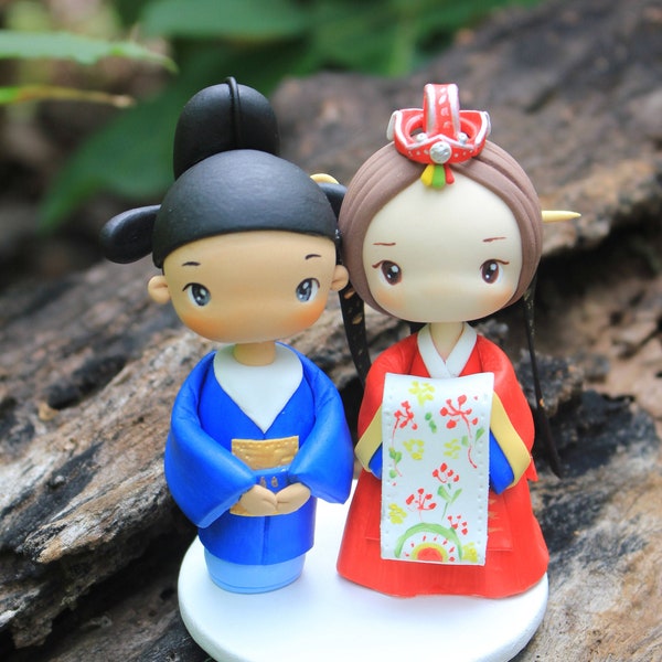 Hanbok Korean wedding cake topper, Royal Hanbok wedding topper, bride and groom cake topper in traditional wedding costume