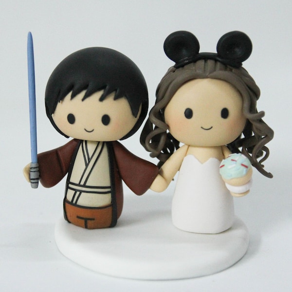 Mini Star Wars wedding cake topper, Cupcake lover wedding cake topper, Custom Wedding Gift for Couple, Movie Inspired Wedding Theme