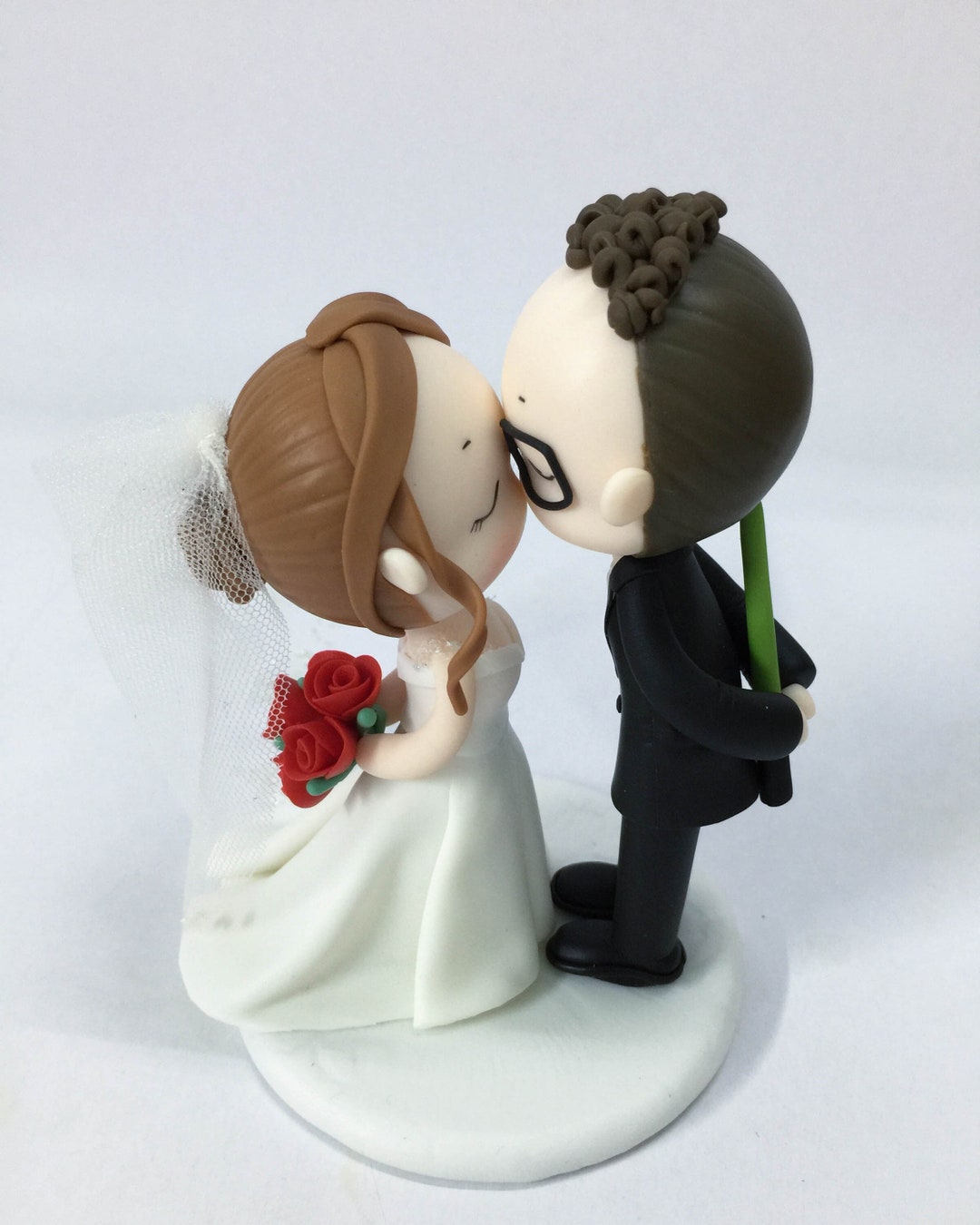 Custom Kissing Bride & Groom Wedding Cake Topper, Curly Hair Groom and ...