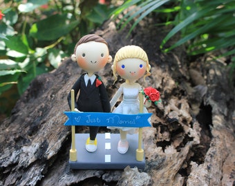 Marathon wedding cake topper clay doll- marathon runner wedding clay miniature- Just Married wedding couple