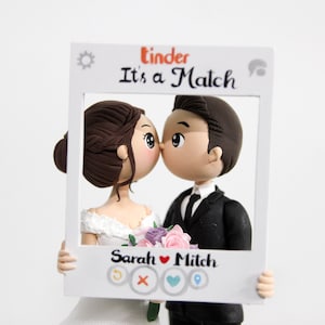 Tinder wedding cake topper, Love at first swipe wedding topper, Funny wedding cake topper, Customized wedding gift for couple,valentine gift