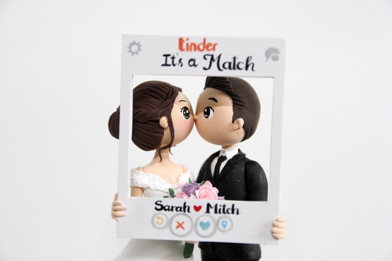 34 Cake Topper Ideen für deine Hochzeit - von personalisiert bis lustig