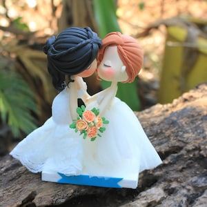 Beautiful Bride and bride wedding cake topper, Kissing Lesbian wedding topper, customized same sex wedding