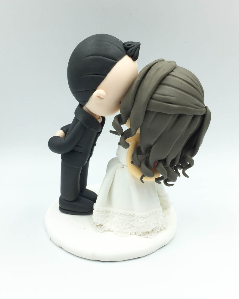 Custom Bride and Groom Wedding Cake Topper, Kissing Couple Wedding Cake ...