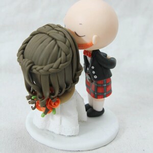 Scottish Wedding Cake Topper, Forehead Kissing Wedding Cake Topper, Scottish groom in kilt topper, Personalised Wedding cake decoration image 4