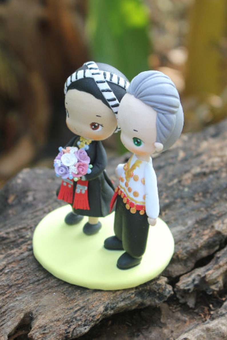 Hmong wedding cake topper Ethnic wedding cake topper wedding image 3