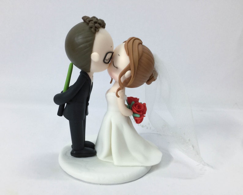 Custom Kissing Bride & Groom Wedding Cake Topper, Curly Hair Groom and ...