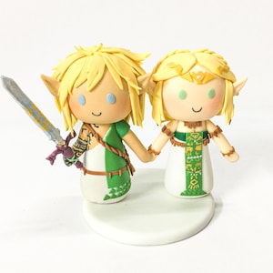 Handmade Game Character Wedding Cake Topper: Geek Couple Gift