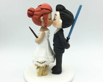 Star Wars wedding cake topper, Kissing bride & groom wedding cake topper, Red hair bride clay figurine, Groom Cake Topper, gift for groom