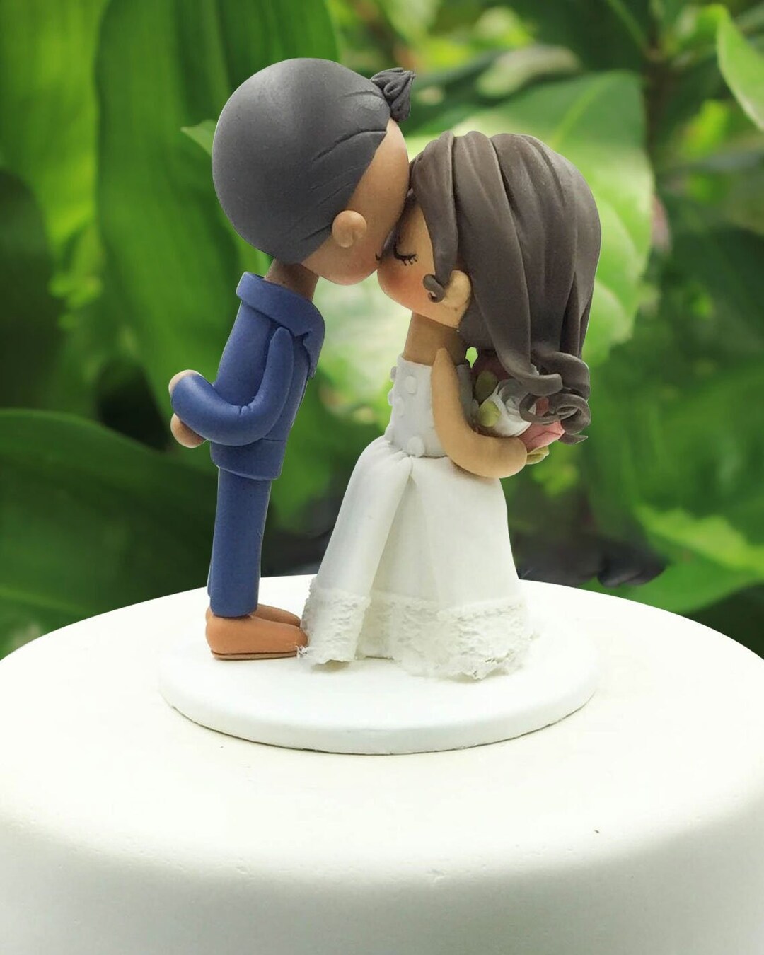 Traditional Wedding Cake Topper, Kissing Bride & Groom Topper, Custom ...