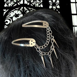 Spiked Layered Chain Hair Clips, 90s alternative punk goth grunge style