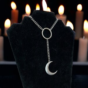 Crescent Moon O Ring Lariat Chain Necklace, Alternative Gothic Witchy Jewelry