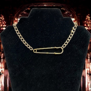 Large Gold Safety Pin Chain Choker, Chunky Curb Chain, Punk Goth 90s Alternative Style Jewelry, Safety Pin Necklace