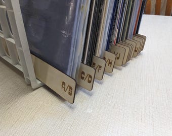 Lasergeëtste houten vinyl platenverdelers, lindehouten multiplex albumhouders (VOLLEDIGE SET!)