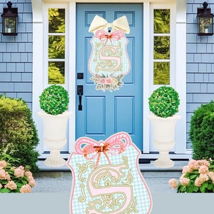 LARGE Door Hanger Monogrammed Family Crest