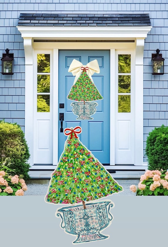LARGE Christmas Tree in Ginger Jar Door Hanger