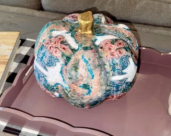 Decoupaged Papier-mâché Pumpkins with Bow