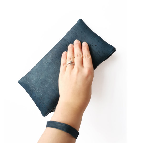 Eco friendly cork wrist wallet | Vegan wristlet clutch purse - Navy blue