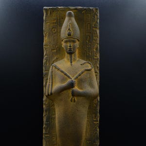 Osiris Statue – Ancient Egyptian God of the Afterlife large Sculpture Stone Earthy Black, Hieroglyphic Panel Pharaonic Spiritual Altar Decor