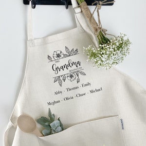 Personalized Grandma Apron | Apron With Names | Custom Apron | Mothers Day Gift For Grandma | Grandchildren&#39;s Names | Personalized Gift