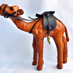 Leather Camel Figurine,Collectible HandMade Vintage, Home decor, Home Gift, Leather animal figure, Moroccan camel, Leather souvenir