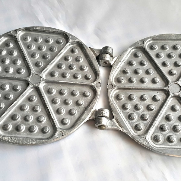 NOS Soviet Waffle Maker Cast Iron Double Vintage Metal Russian Waffleiron For Baking Cookies Waffles USSR,Sandwich Toaster, Iron Baking Pan