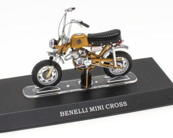 Scale model Scooter 1:18 BENELLI MINI CROSS Gold 
