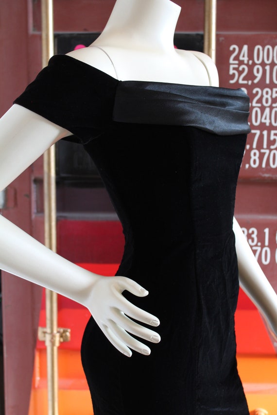 90's Velvet Off Shoulder Cocktail Dress